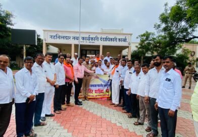 पारनेर तालुका सकल मराठा समाज यांचा मनोज जरांगे यांना पाठिंबा  आंदोलनावर तोडगा न निघाल्यास सुपा चौक येथे रास्ता रोको  पारनेर तालुक्यातील सकल मराठा समाजाचा इशारा..
